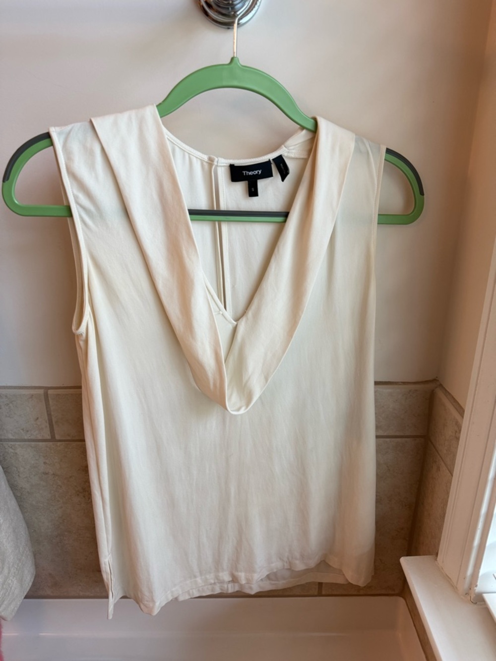 Theory 100% Silk Sleeveless Blouse Ivory Draped Neck Size Small